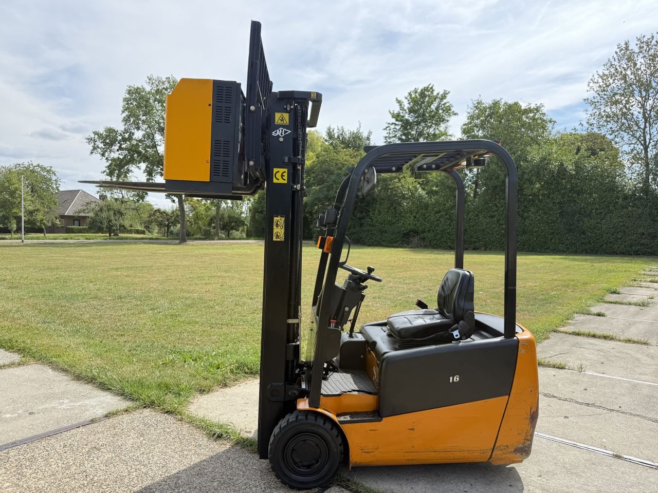 Frontstapler del tipo Sonstige Overige, Gebrauchtmaschine In Hoenzadriel (Immagine 1)