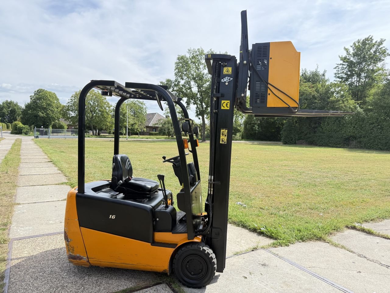 Frontstapler del tipo Sonstige Overige, Gebrauchtmaschine In Hoenzadriel (Immagine 2)