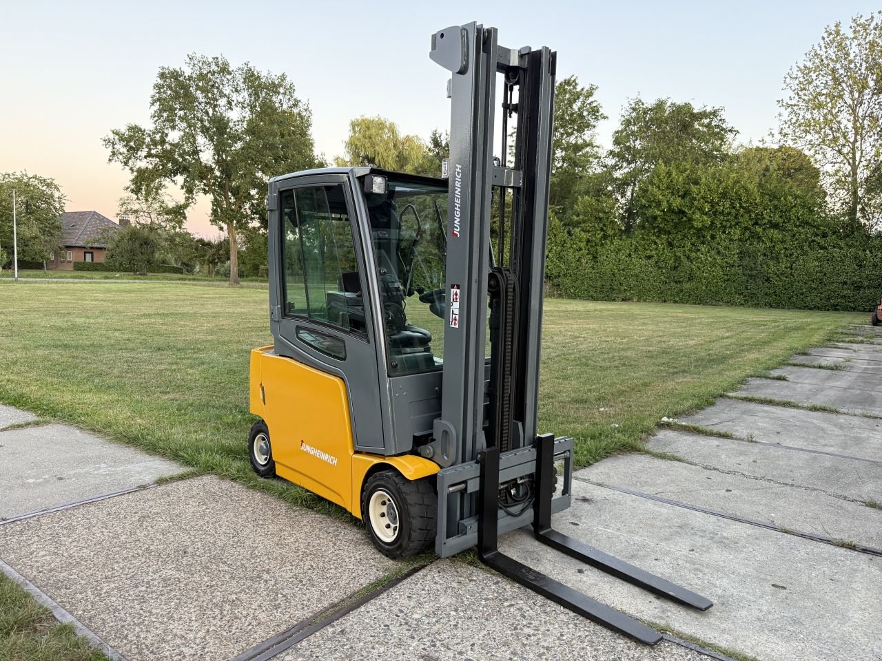 Frontstapler of the type Sonstige Overige, Gebrauchtmaschine in Hoenzadriel (Picture 5)