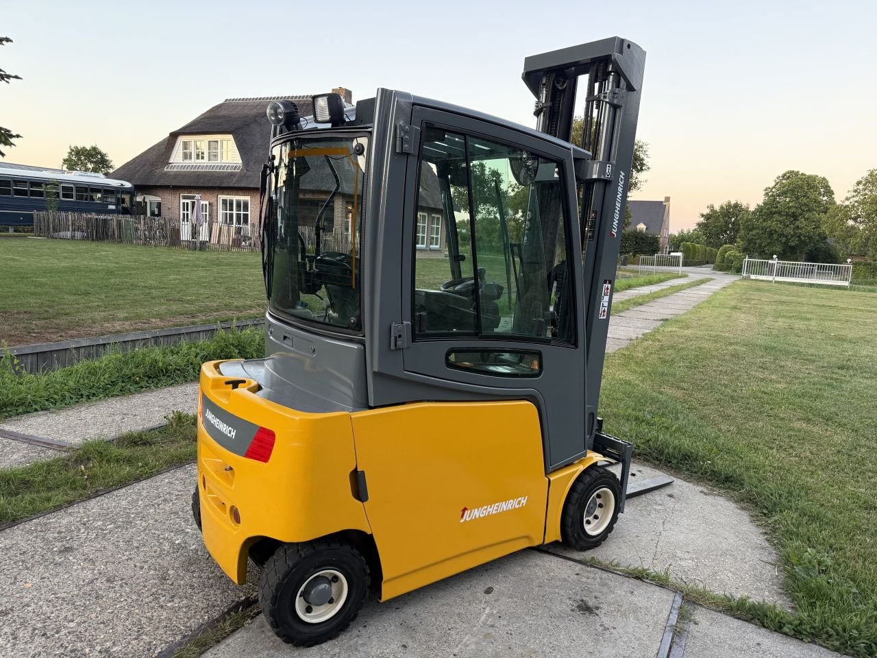 Frontstapler of the type Sonstige Overige, Gebrauchtmaschine in Hoenzadriel (Picture 4)