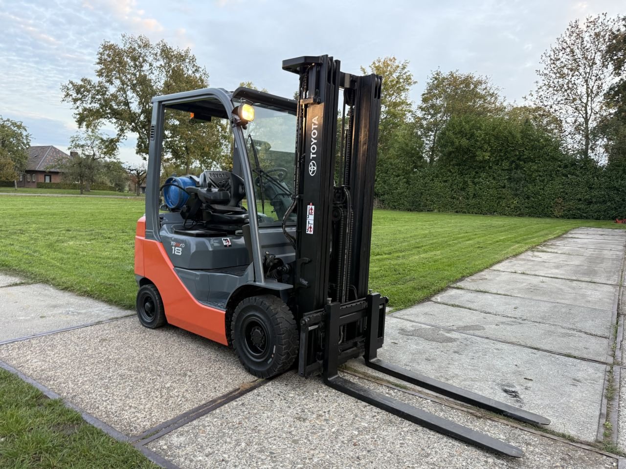 Frontstapler του τύπου Sonstige Overige, Gebrauchtmaschine σε Hoenzadriel (Φωτογραφία 5)