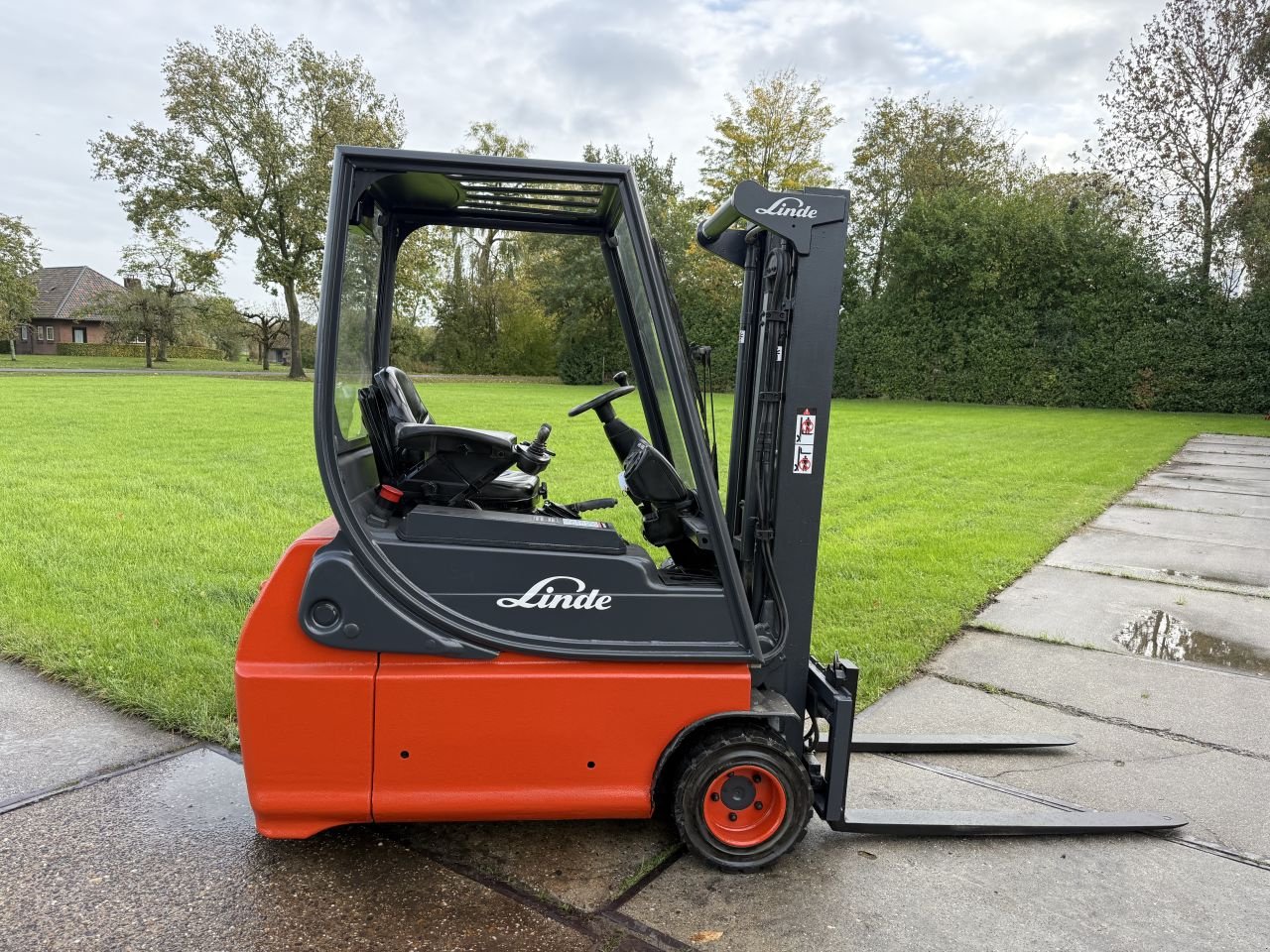 Frontstapler of the type Sonstige Overige, Gebrauchtmaschine in Hoenzadriel (Picture 3)