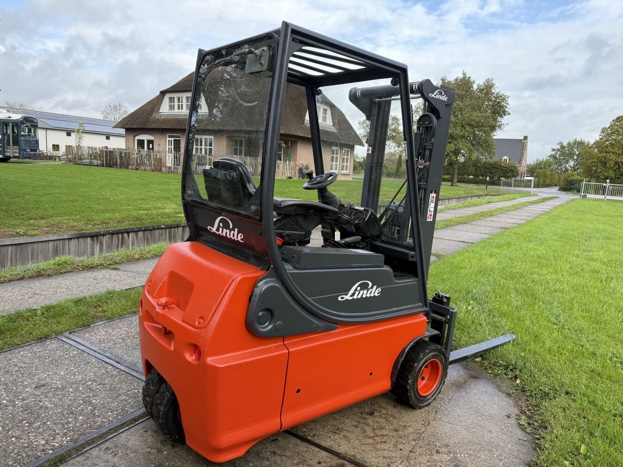 Frontstapler of the type Sonstige Overige, Gebrauchtmaschine in Hoenzadriel (Picture 8)