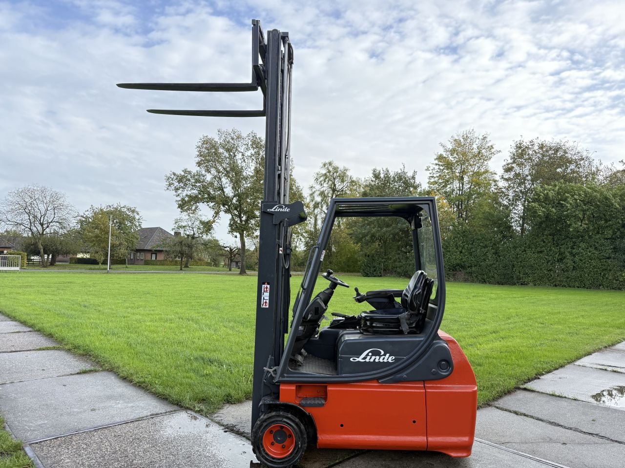 Frontstapler of the type Sonstige Overige, Gebrauchtmaschine in Hoenzadriel (Picture 4)