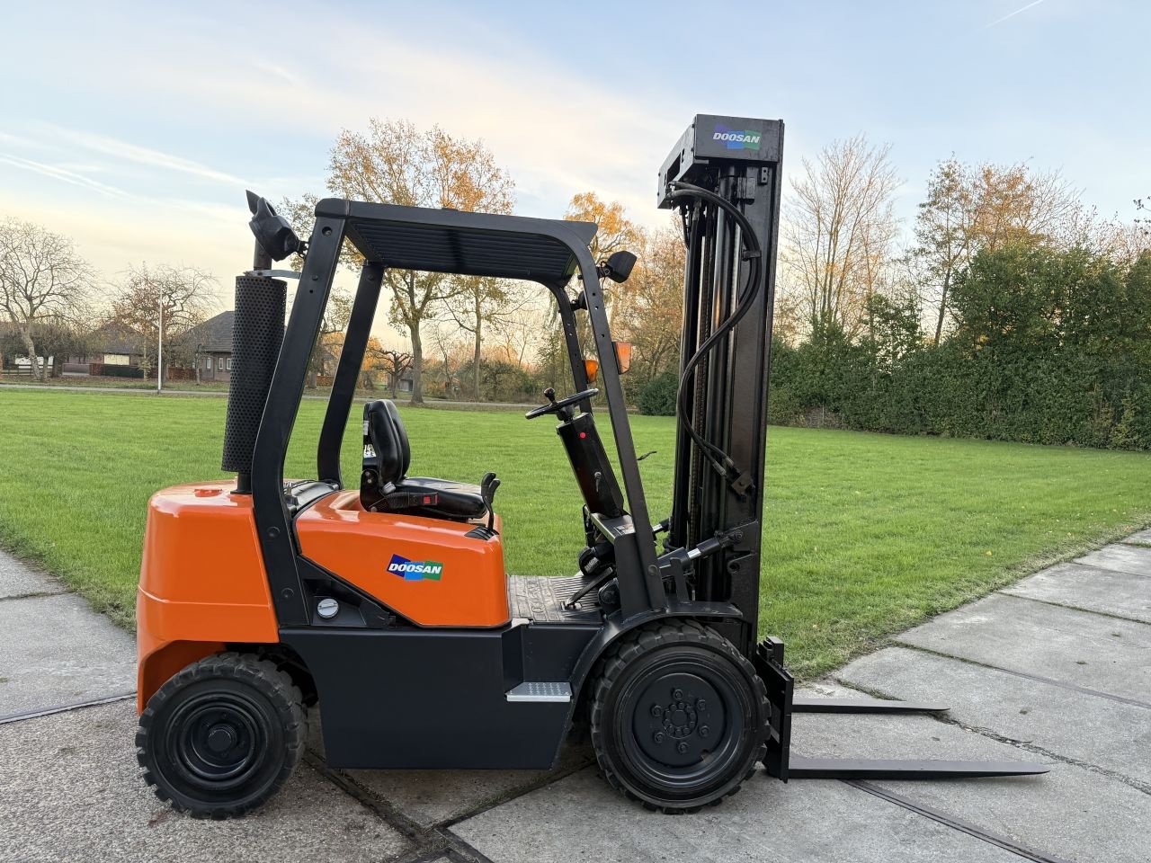 Frontstapler of the type Sonstige Overige, Gebrauchtmaschine in Hoenzadriel (Picture 4)