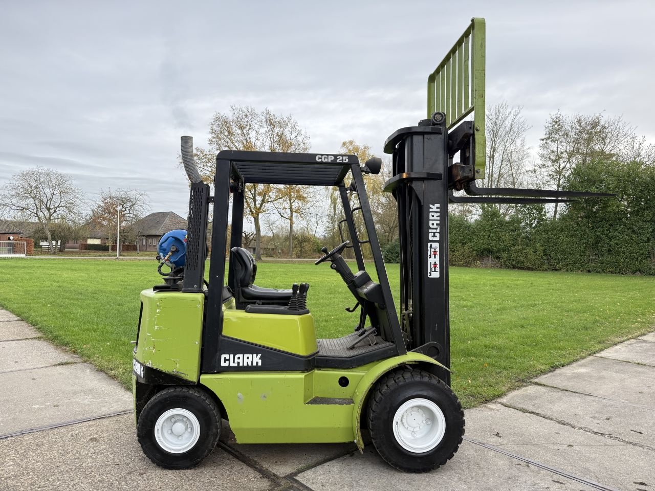 Frontstapler of the type Sonstige Overige, Gebrauchtmaschine in Hoenzadriel (Picture 2)