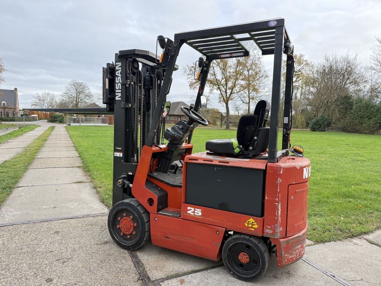 Frontstapler of the type Sonstige Overige, Gebrauchtmaschine in Hoenzadriel (Picture 1)