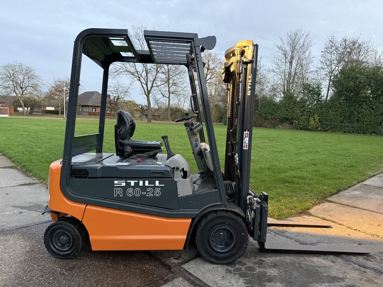 Frontstapler of the type Sonstige Overige, Gebrauchtmaschine in Hoenzadriel (Picture 4)