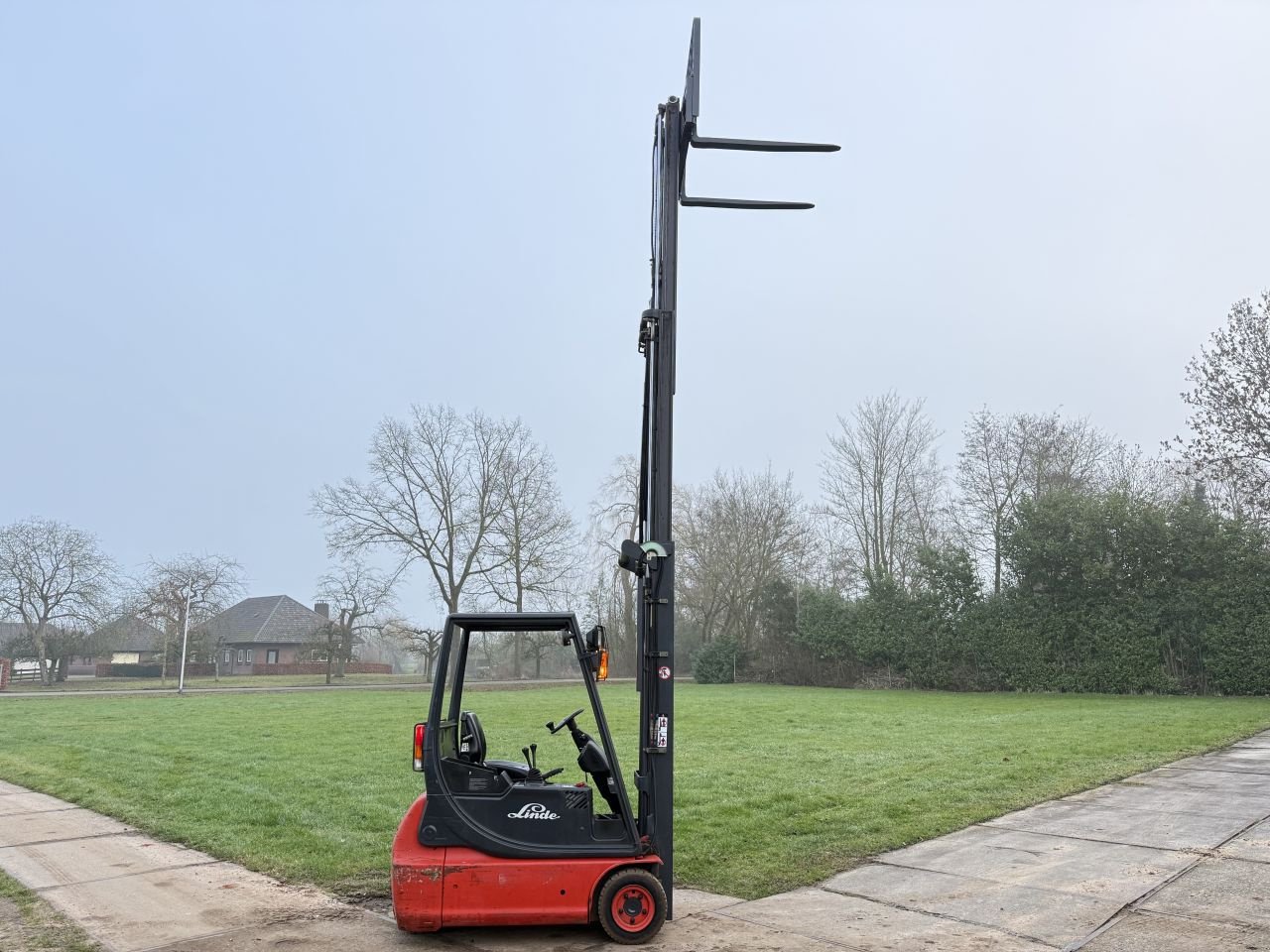 Frontstapler typu Sonstige Overige, Gebrauchtmaschine v Hoenzadriel (Obrázek 7)