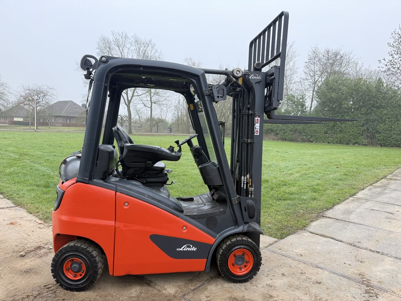 Frontstapler типа Sonstige Overige, Gebrauchtmaschine в Hoenzadriel (Фотография 2)