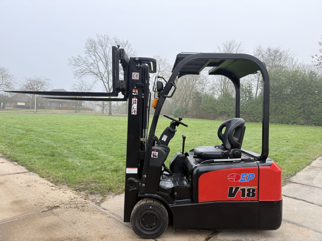 Frontstapler типа Sonstige Overige, Gebrauchtmaschine в Hoenzadriel (Фотография 1)