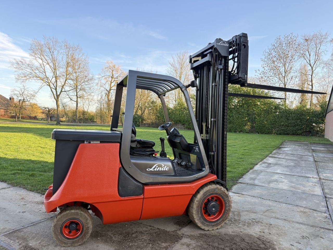 Frontstapler типа Sonstige Overige, Gebrauchtmaschine в Hoenzadriel (Фотография 2)