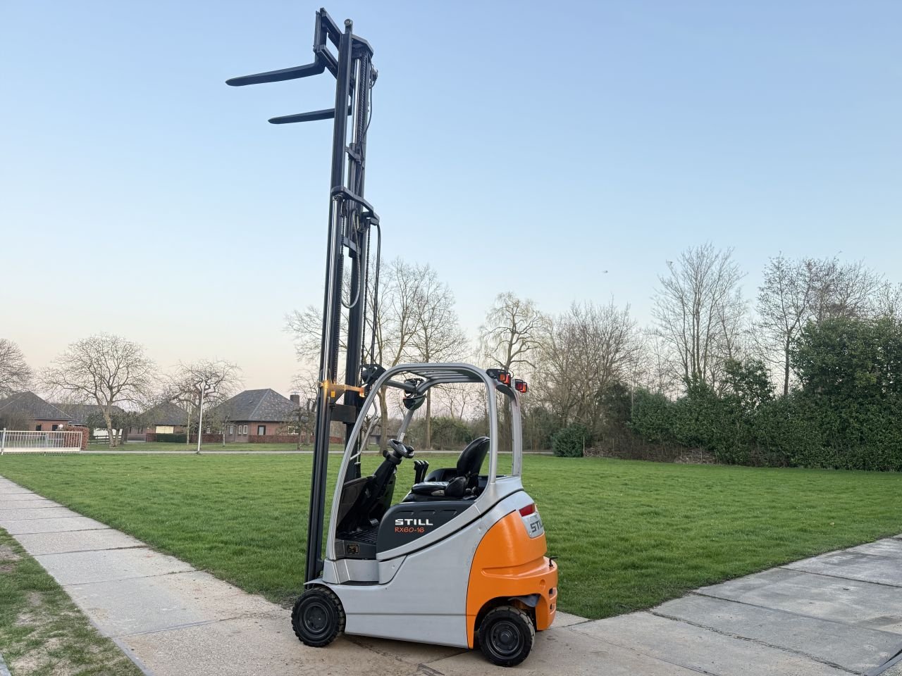 Frontstapler типа Sonstige Overige, Gebrauchtmaschine в Hoenzadriel (Фотография 3)