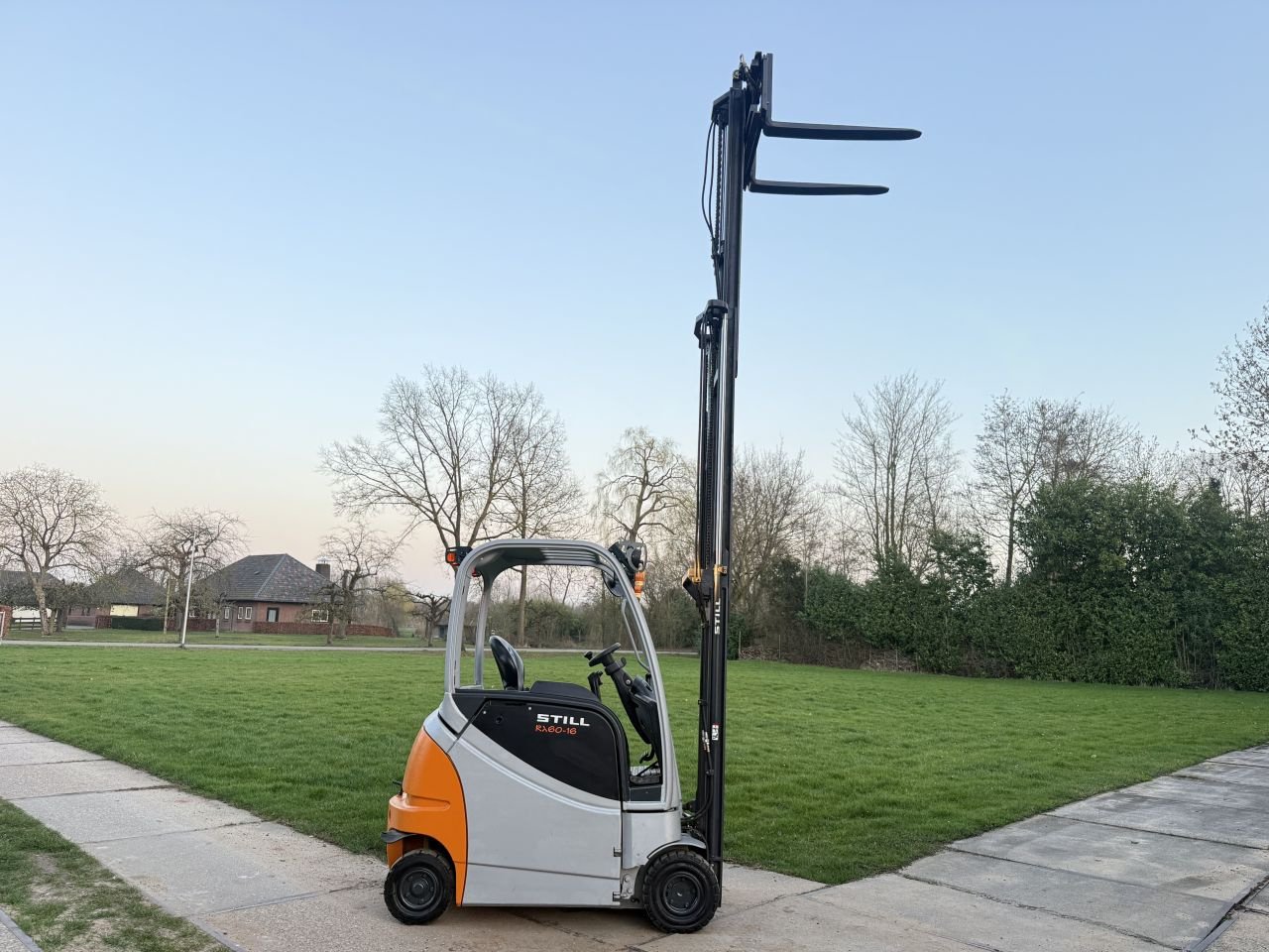 Frontstapler типа Sonstige Overige, Gebrauchtmaschine в Hoenzadriel (Фотография 4)