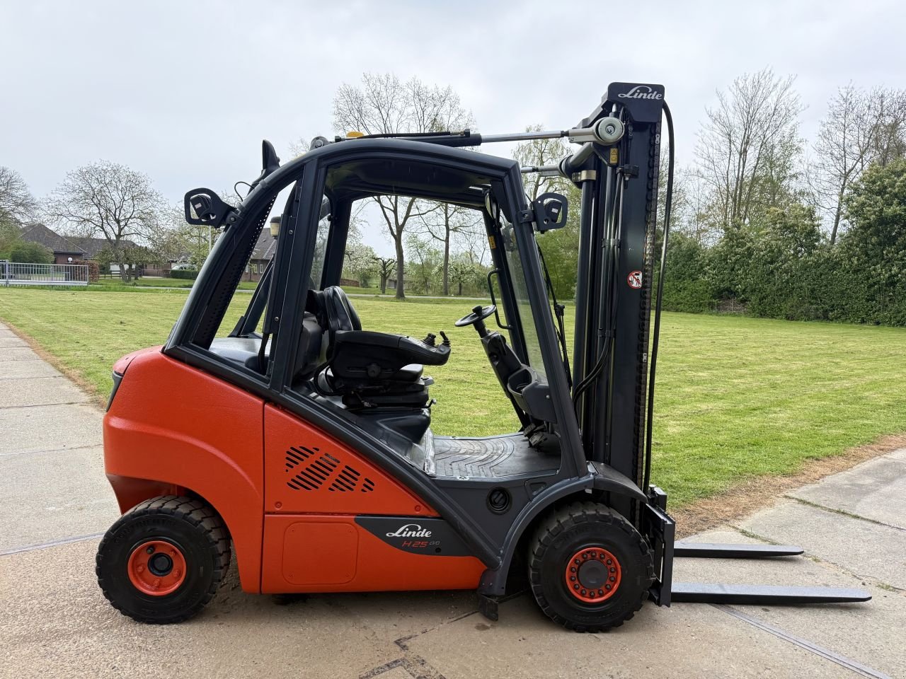 Frontstapler του τύπου Sonstige Overige, Gebrauchtmaschine σε Hoenzadriel (Φωτογραφία 2)