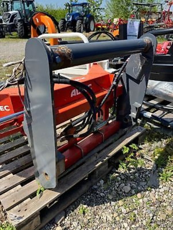 Frontstapler des Typs Sonstige PINCE BALLE ENRUBANNÉE ALTEC M10P120, Gebrauchtmaschine in Muespach (Bild 5)