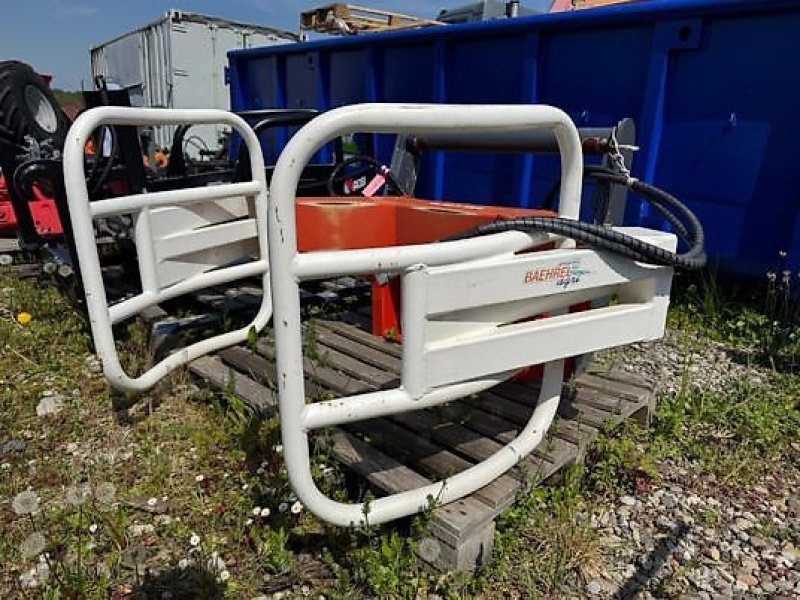 Frontstapler des Typs Sonstige PINCE BALLE ENRUBANNÉE ALTEC M10P120, Gebrauchtmaschine in Muespach (Bild 1)