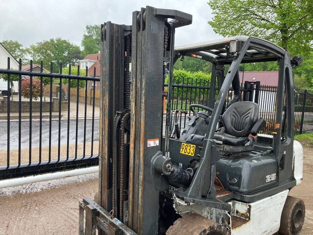 Frontstapler of the type Sonstige UniCarriers Y1D2A25Q, Gebrauchtmaschine in Antwerpen (Picture 9)