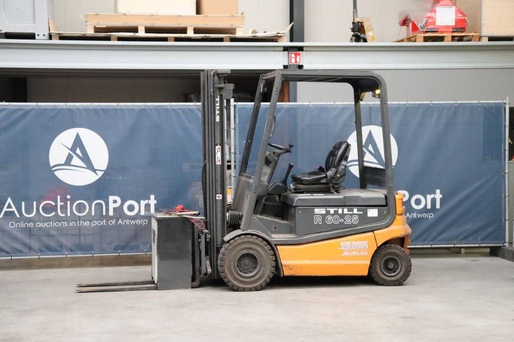 Frontstapler Türe ait Still R 60 &ndash; 25, Gebrauchtmaschine içinde Antwerpen (resim 1)