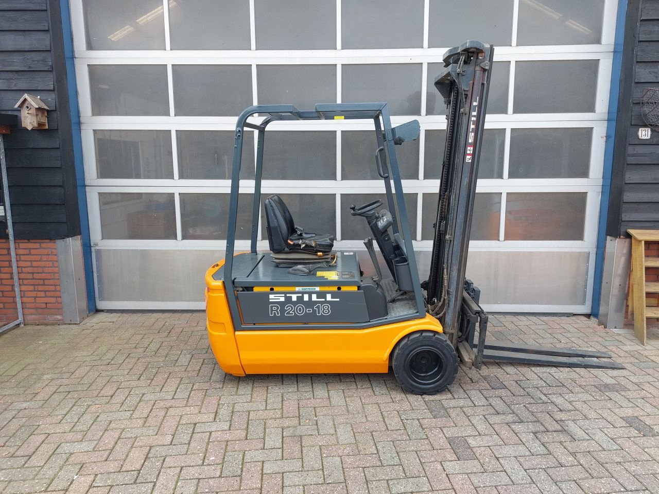 Frontstapler типа Still R20-18 triplex 560 cm sideshift, Gebrauchtmaschine в Harskamp (Фотография 2)