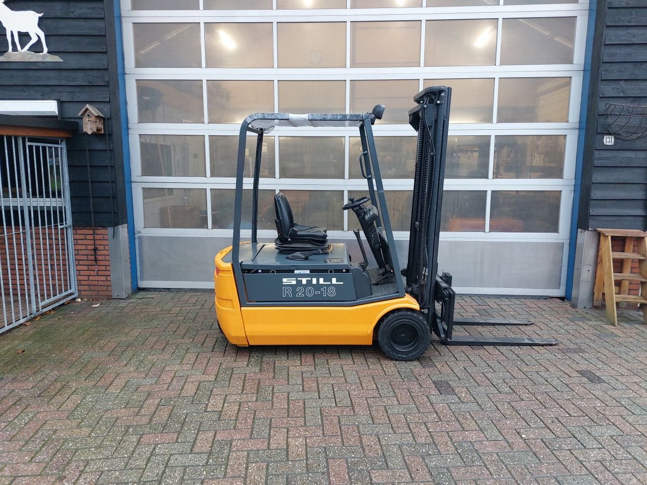 Frontstapler типа Still R20-18 triplex sideshift, Gebrauchtmaschine в Harskamp (Фотография 2)