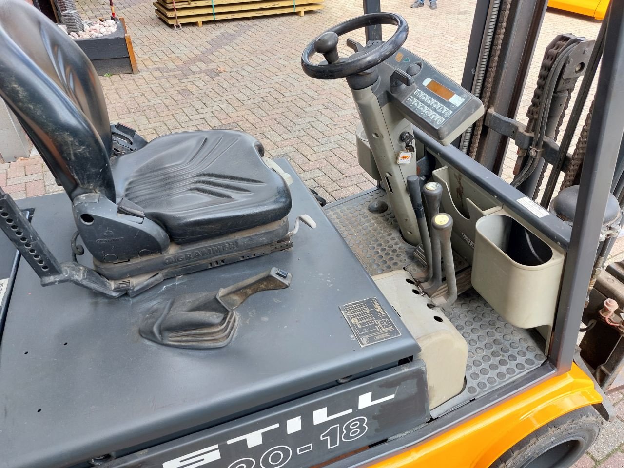 Frontstapler του τύπου Still R20-18 triplex sideshift, Gebrauchtmaschine σε Harskamp (Φωτογραφία 8)
