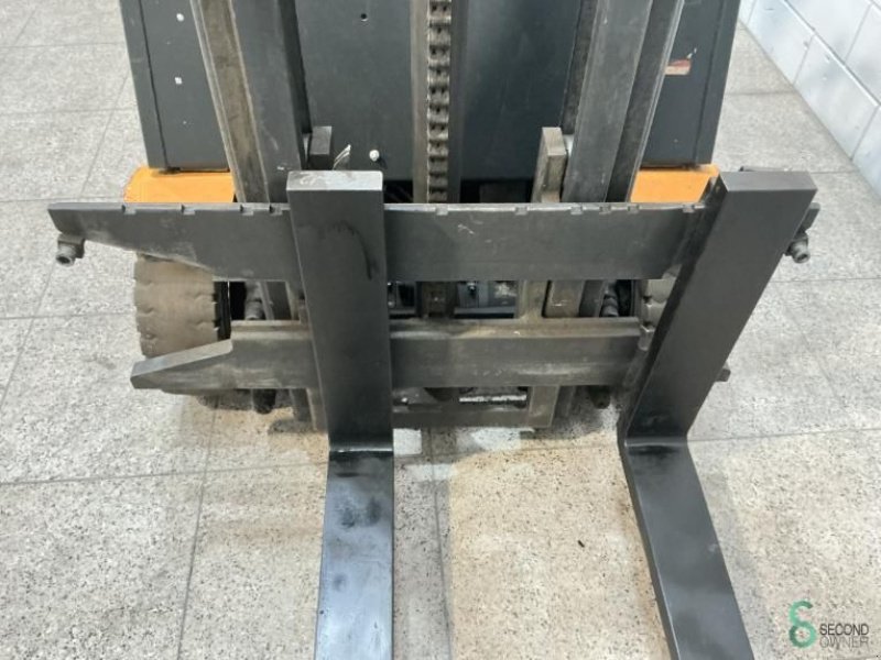 Frontstapler des Typs Still R20-20, Gebrauchtmaschine in Wijchen (Bild 5)