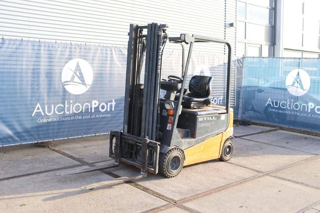 Frontstapler Türe ait Still R60-20 I, Gebrauchtmaschine içinde Antwerpen (resim 9)