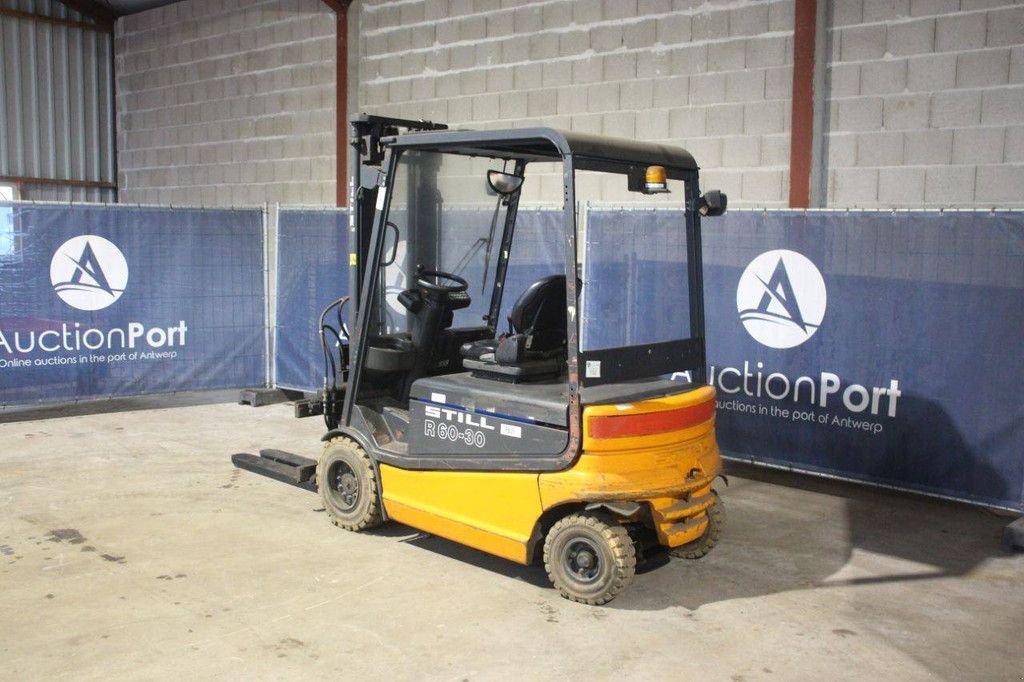 Frontstapler tip Still R60-30, Gebrauchtmaschine in Antwerpen (Poză 3)