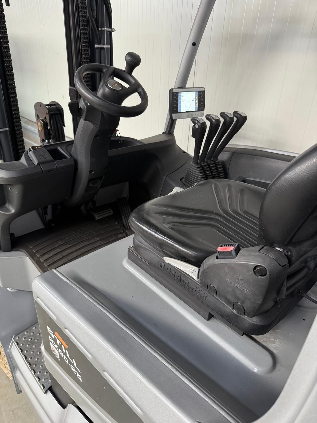 Frontstapler of the type Still RX 60-25, Gebrauchtmaschine in Vianen (Picture 5)