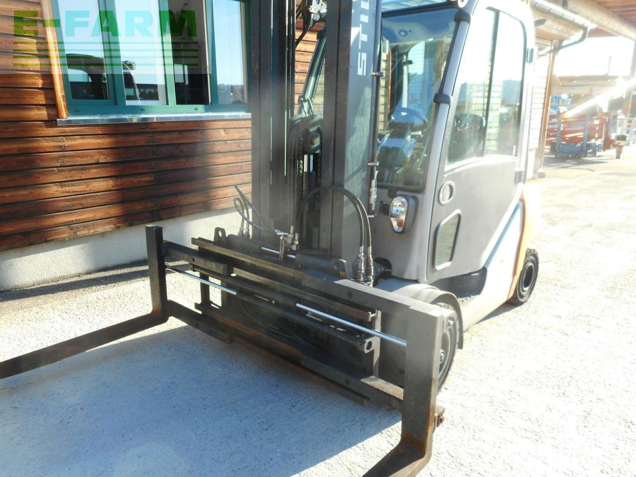 Frontstapler des Typs Still rx 70-35 ( triplex + ss + zv + kabine ), Gebrauchtmaschine in ST. NIKOLAI/DR. (Bild 12)