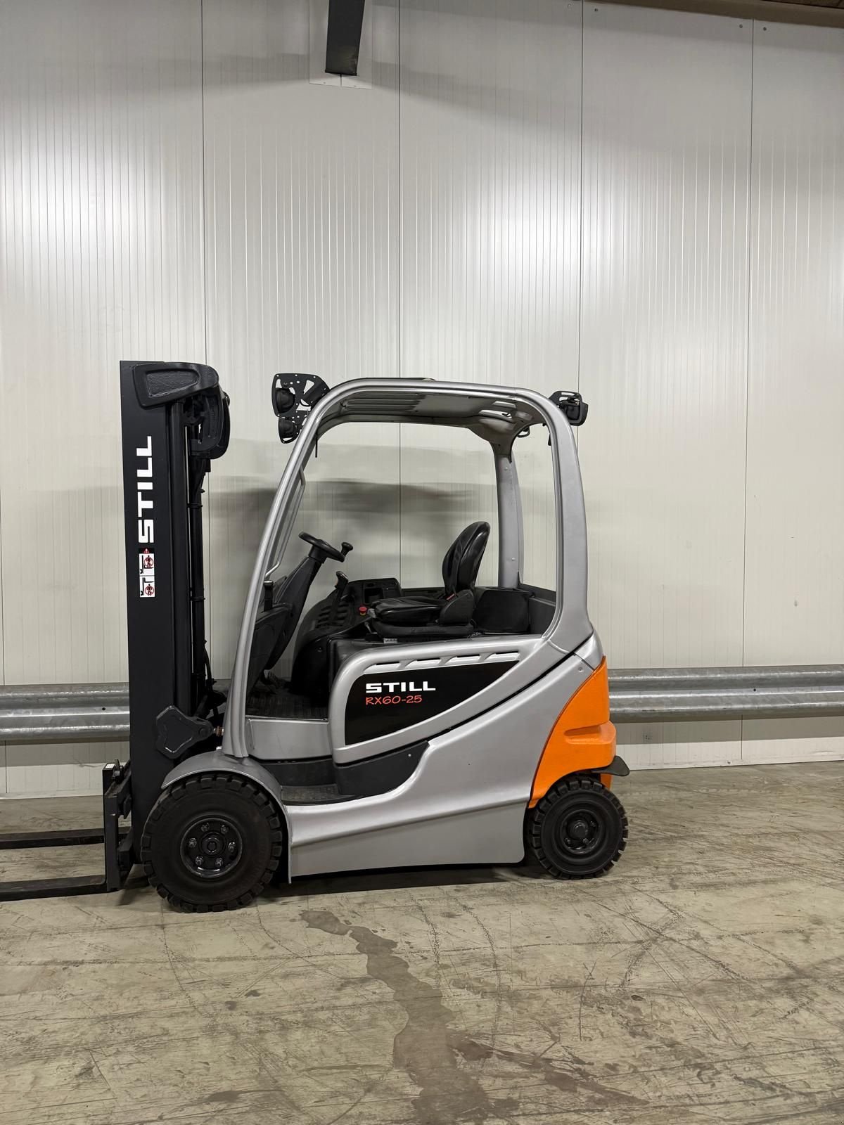Frontstapler des Typs Still RX60-25, Gebrauchtmaschine in Vianen (Bild 1)
