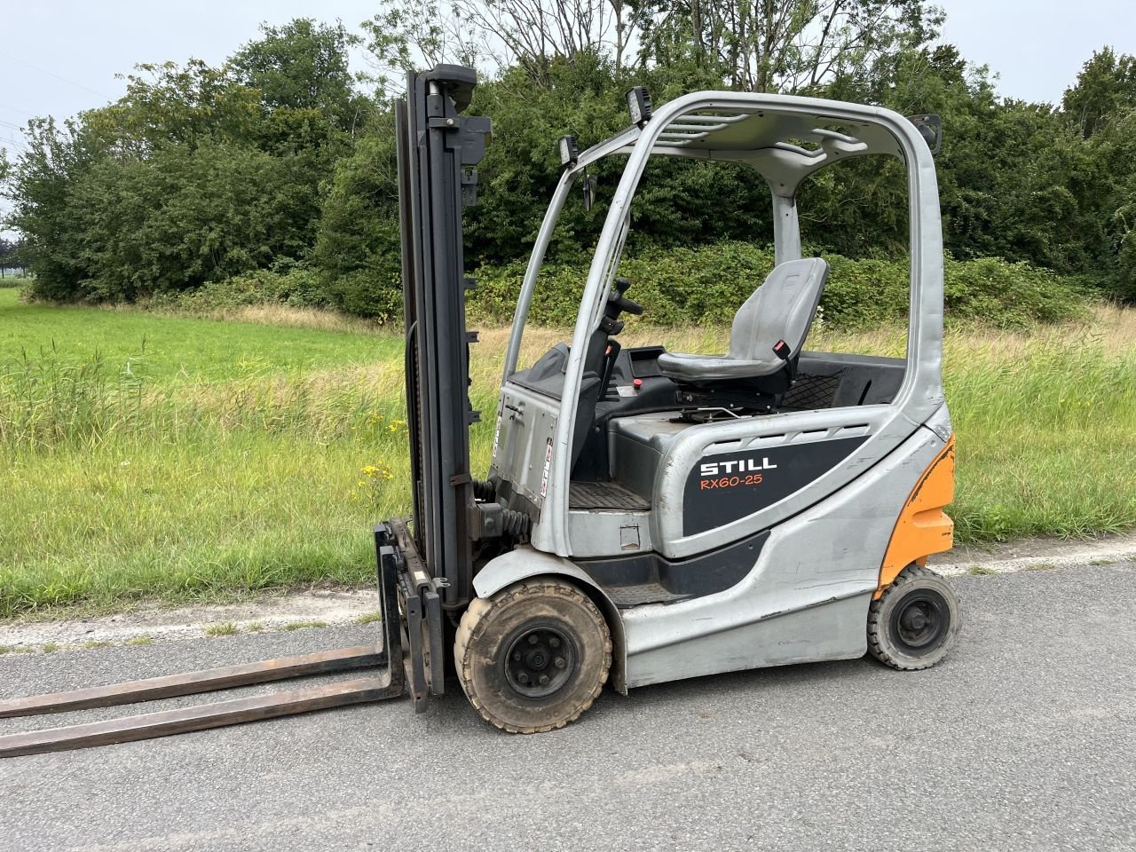 Frontstapler of the type Still RX60-25, Gebrauchtmaschine in Lelystad (Picture 1)
