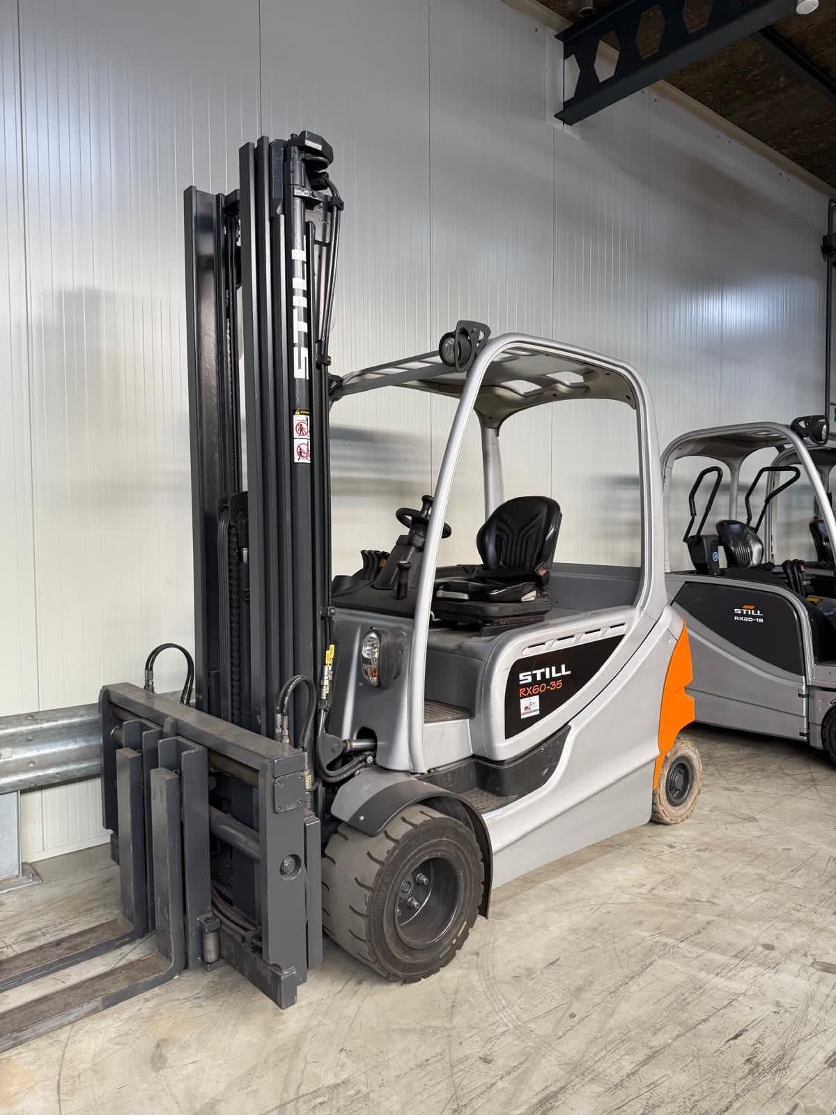 Frontstapler des Typs Still RX60-35, Gebrauchtmaschine in Vianen (Bild 4)