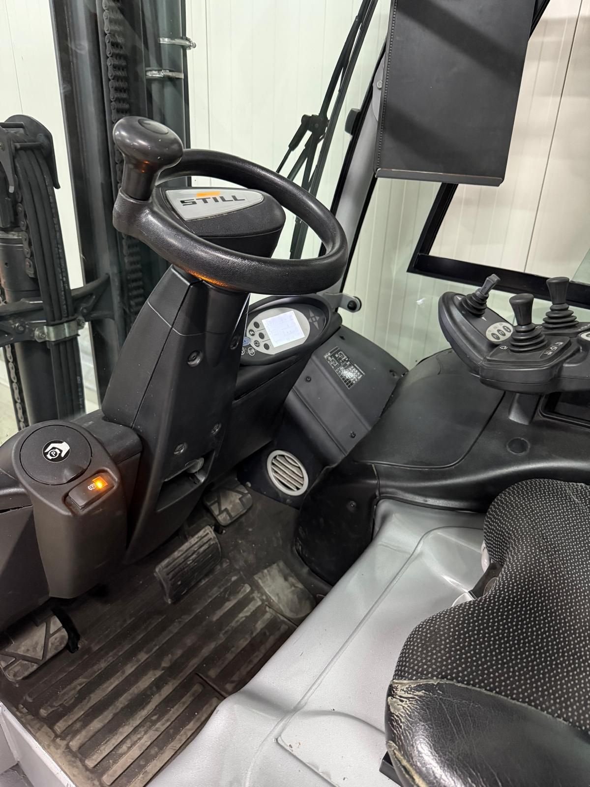 Frontstapler del tipo Still RX60-35, Gebrauchtmaschine In Vianen (Immagine 5)