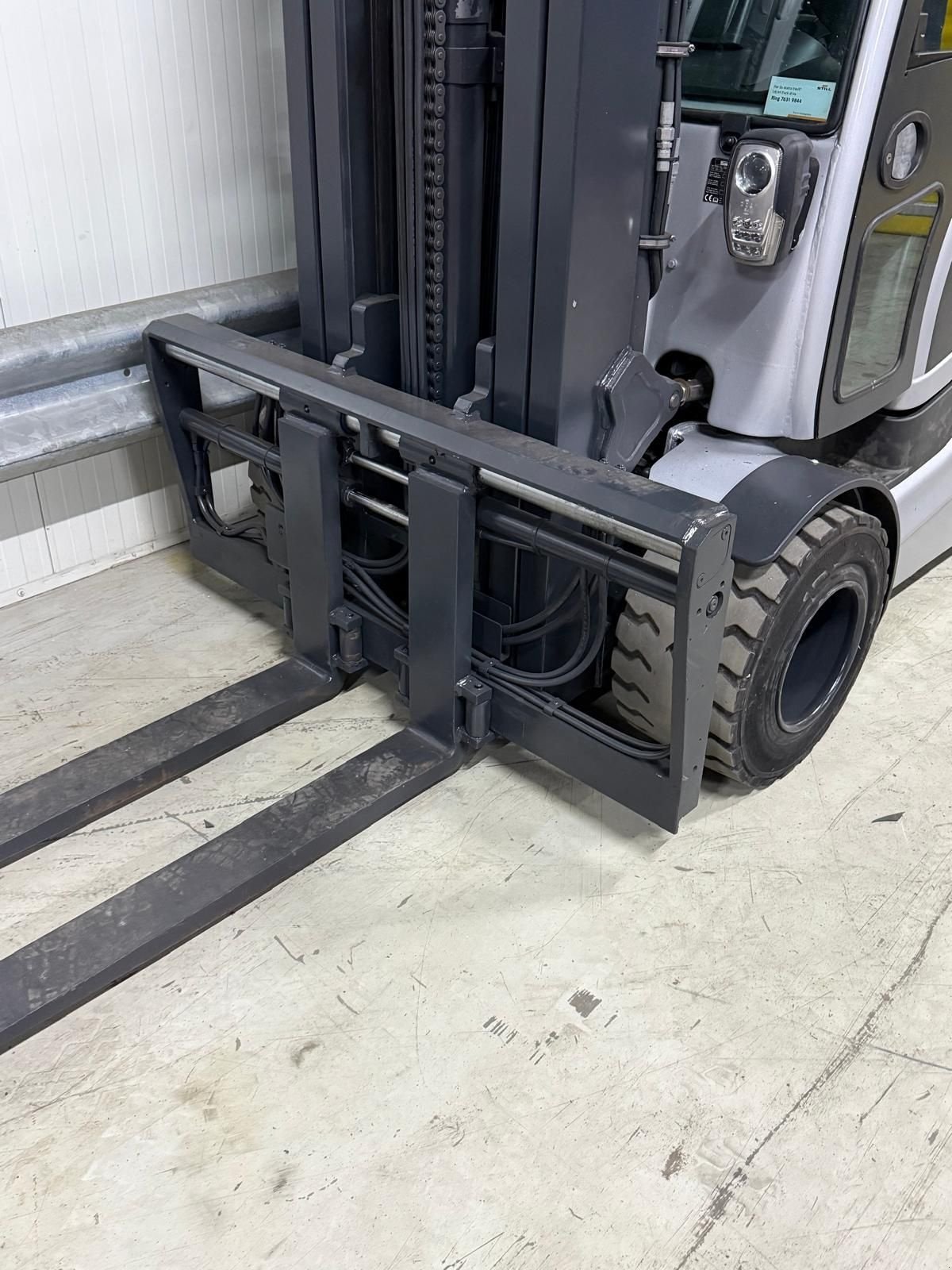 Frontstapler del tipo Still RX60-35, Gebrauchtmaschine In Vianen (Immagine 4)