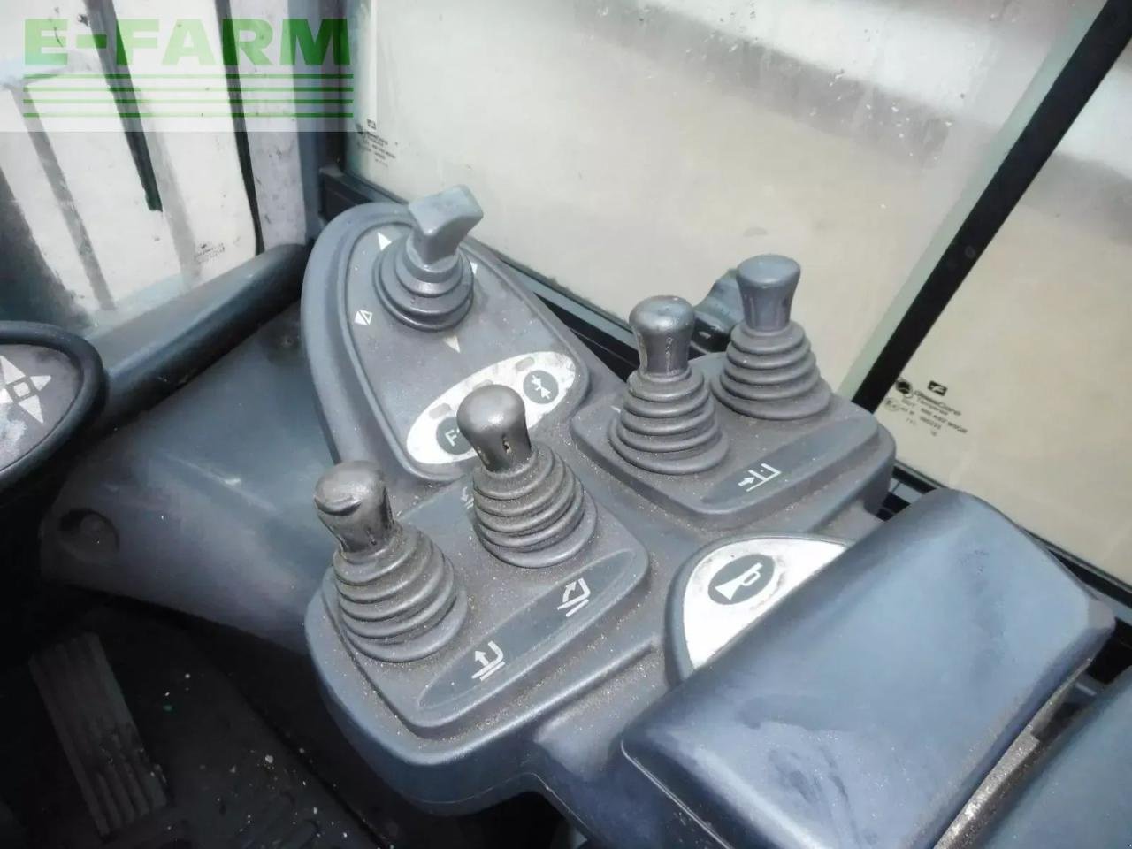 Frontstapler от тип Still rx70-45 ( 4,5 tonnen hubkraft ) ss + ls + kab., Gebrauchtmaschine в ST. NIKOLAI/DR. (Снимка 10)