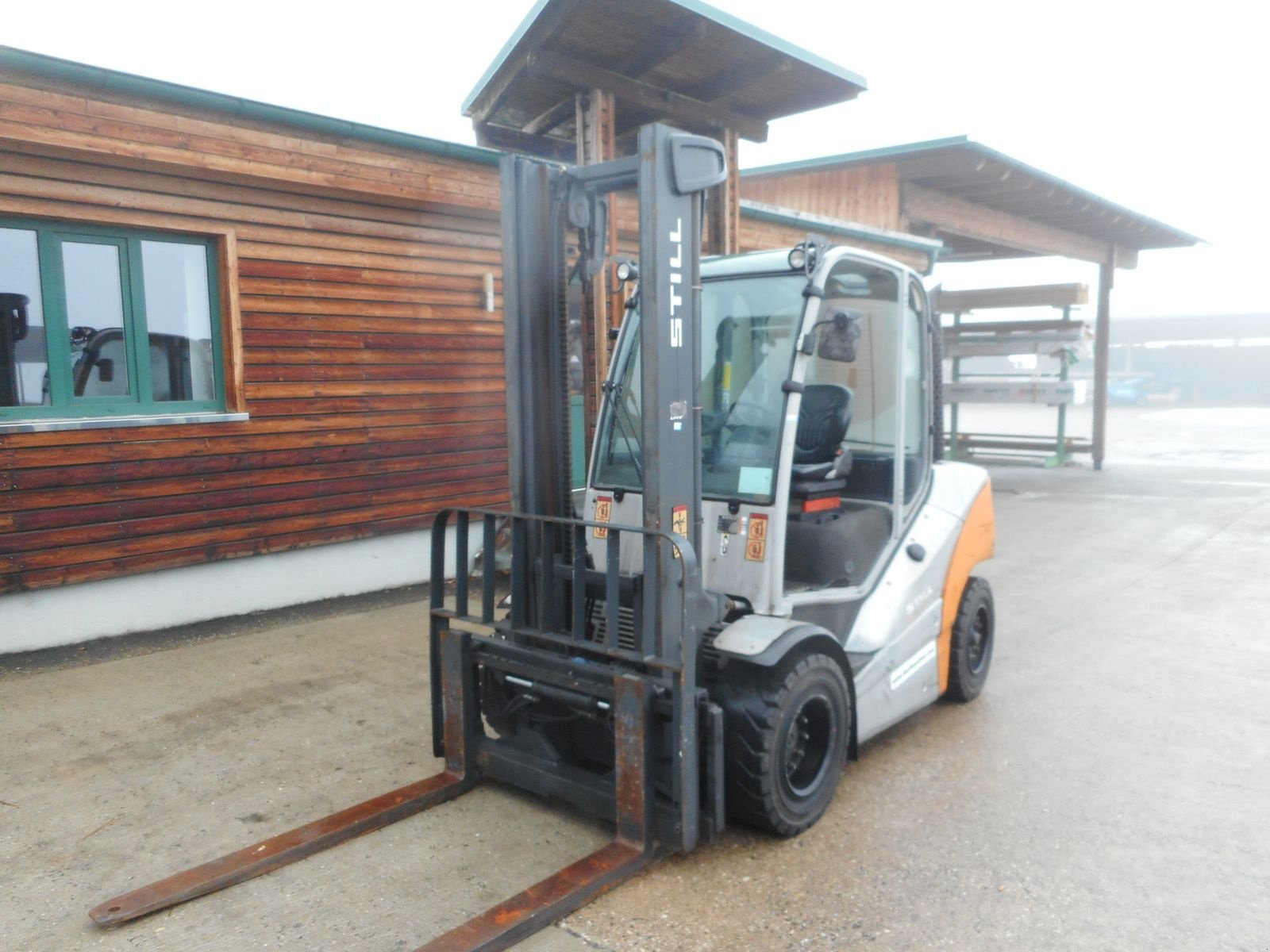 Frontstapler of the type Still RX70-45  ( 4,5 Tonnen Hubkraft )  SS + LS + Kab., Gebrauchtmaschine in St. Nikolai ob Draßling (Picture 2)