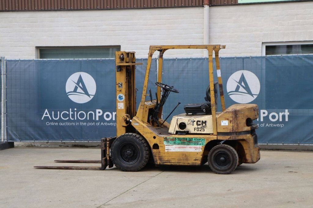 Frontstapler Türe ait TCM FD25, Gebrauchtmaschine içinde Antwerpen (resim 3)