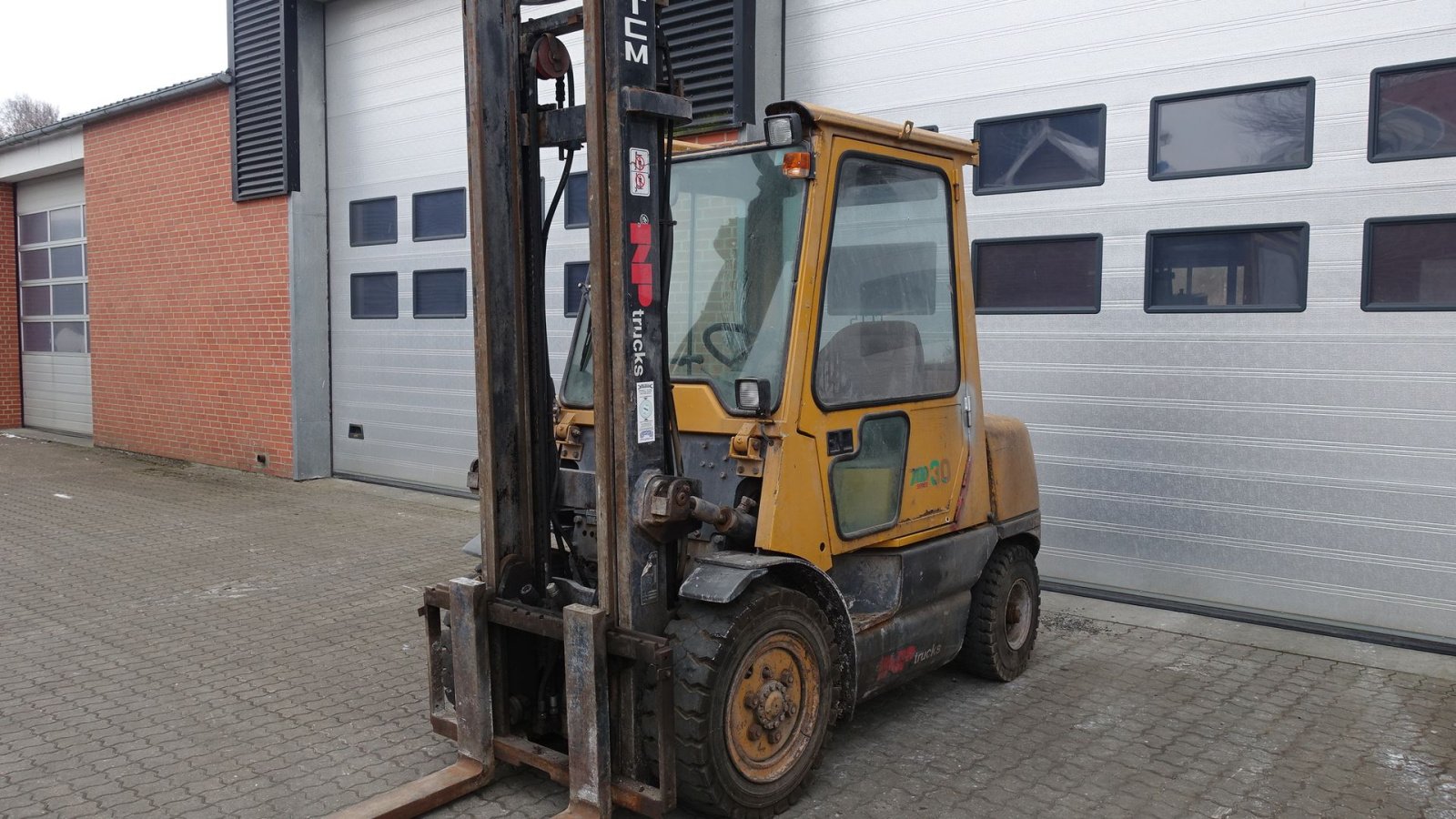 Frontstapler des Typs TCM FD30 Z5 // 3000 Kg diesel, Gebrauchtmaschine in Skive (Bild 1)