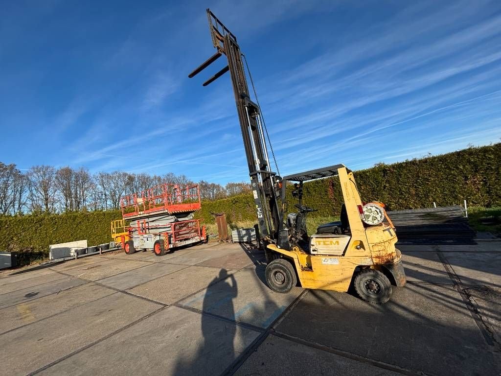 Frontstapler van het type TCM FG15N17T 1.5 ton LPG heftruck triple mast, Gebrauchtmaschine in Hooge mierde (Foto 11)