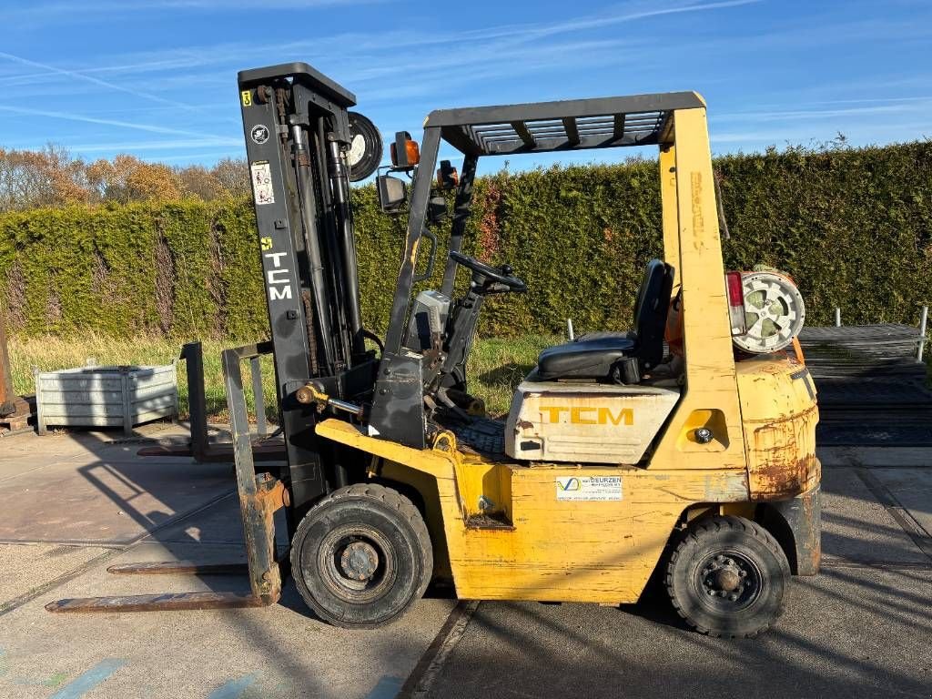 Frontstapler van het type TCM FG15N17T 1.5 ton LPG heftruck triple mast, Gebrauchtmaschine in Hooge mierde (Foto 1)