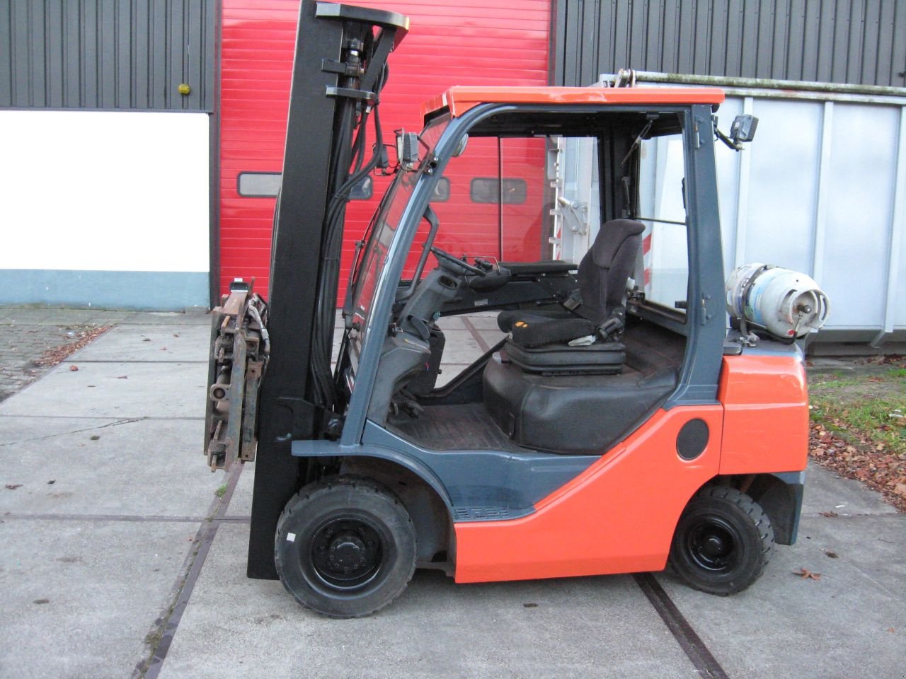 Frontstapler типа Toyota -, Gebrauchtmaschine в Oldenzaal (Фотография 1)