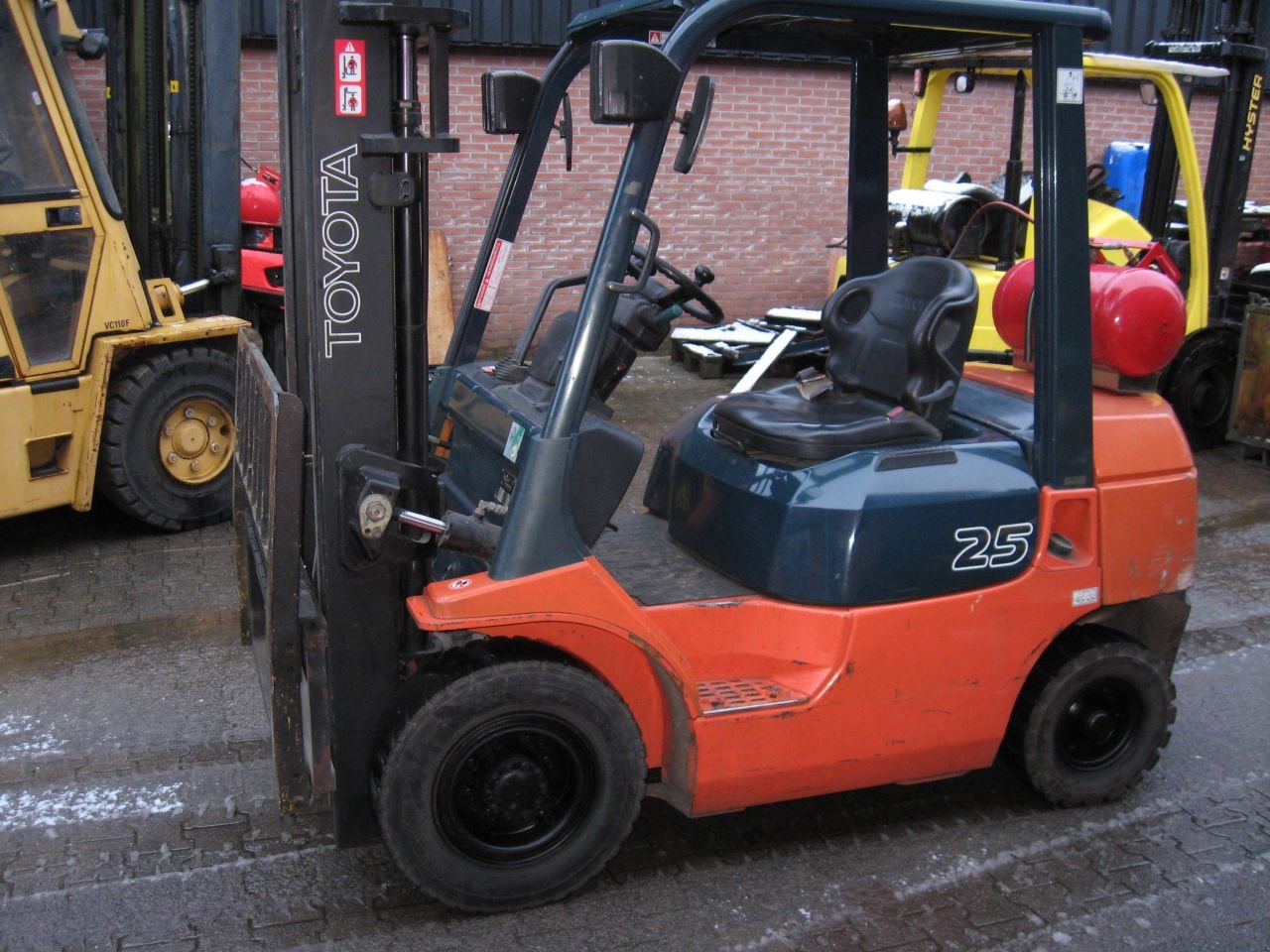 Frontstapler от тип Toyota -, Gebrauchtmaschine в Oldenzaal (Снимка 2)