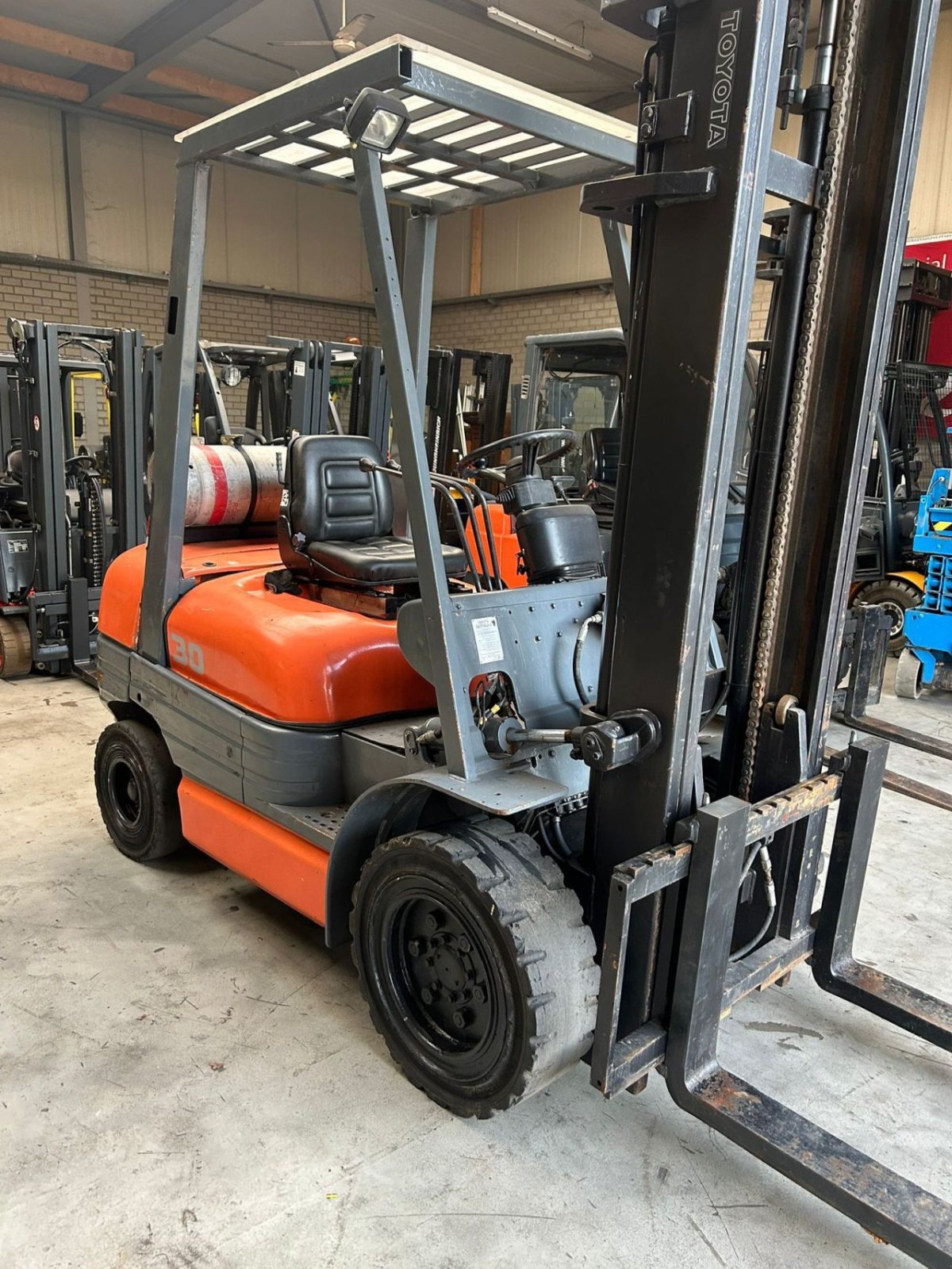 Frontstapler typu Toyota -, Gebrauchtmaschine v Heythuysen (Obrázok 1)