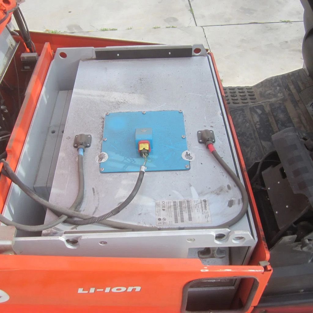 Frontstapler of the type Toyota -BT heftruck C3E160, elek., duplo, side shift, vorkenversteller., Gebrauchtmaschine in Tubbergen (Picture 10)