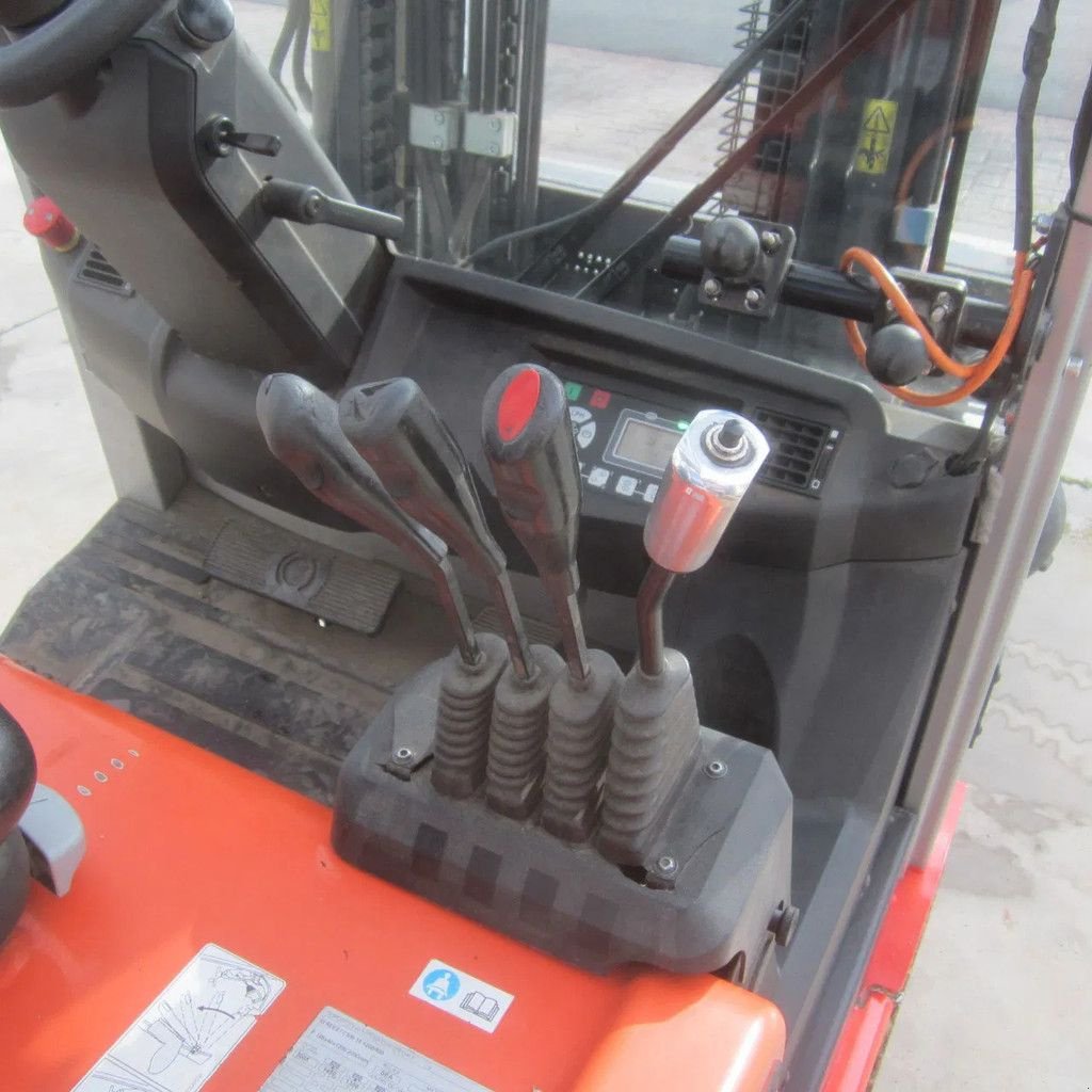 Frontstapler of the type Toyota -BT heftruck C3E160, elek., duplo, side shift, vorkenversteller., Gebrauchtmaschine in Tubbergen (Picture 11)