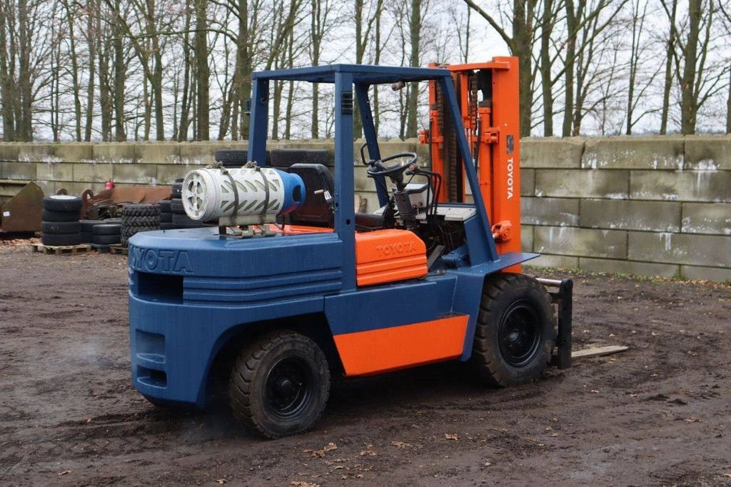 Frontstapler des Typs Toyota 02-5FG45, Gebrauchtmaschine in Antwerpen (Bild 5)