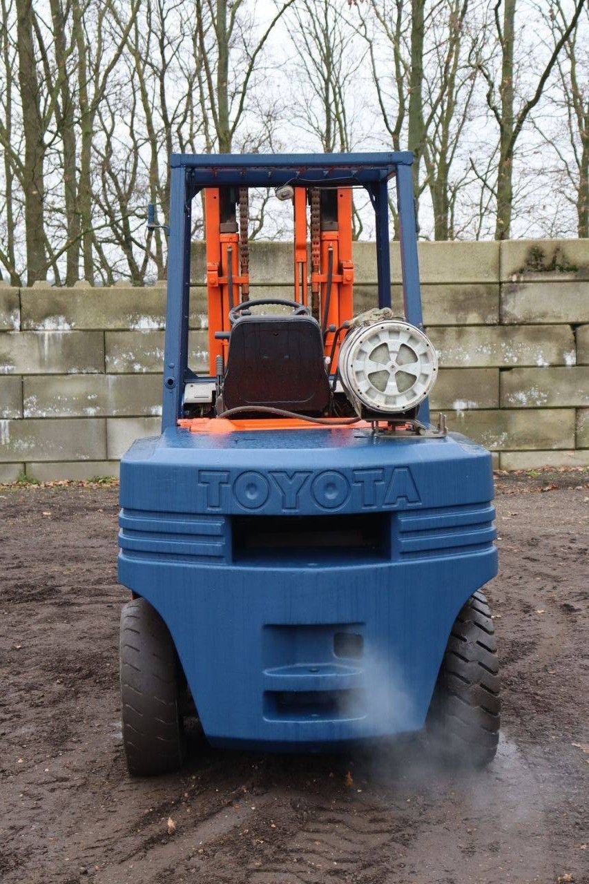 Frontstapler des Typs Toyota 02-5FG45, Gebrauchtmaschine in Antwerpen (Bild 4)