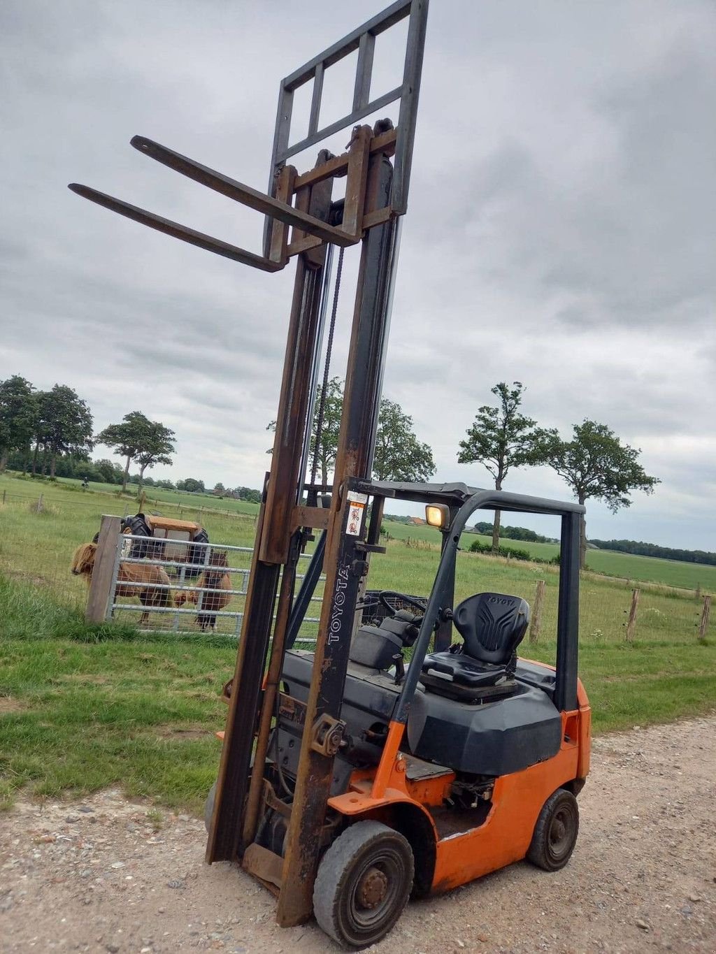 Frontstapler tipa Toyota 02-7FD14, Gebrauchtmaschine u Antwerpen (Slika 8)